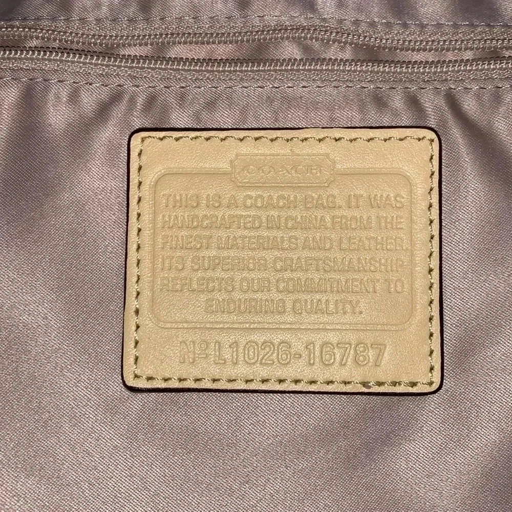 COACH Purse,Shoulder bag. GUC, call outs are minimal and in pics. - Picture 5 of 10